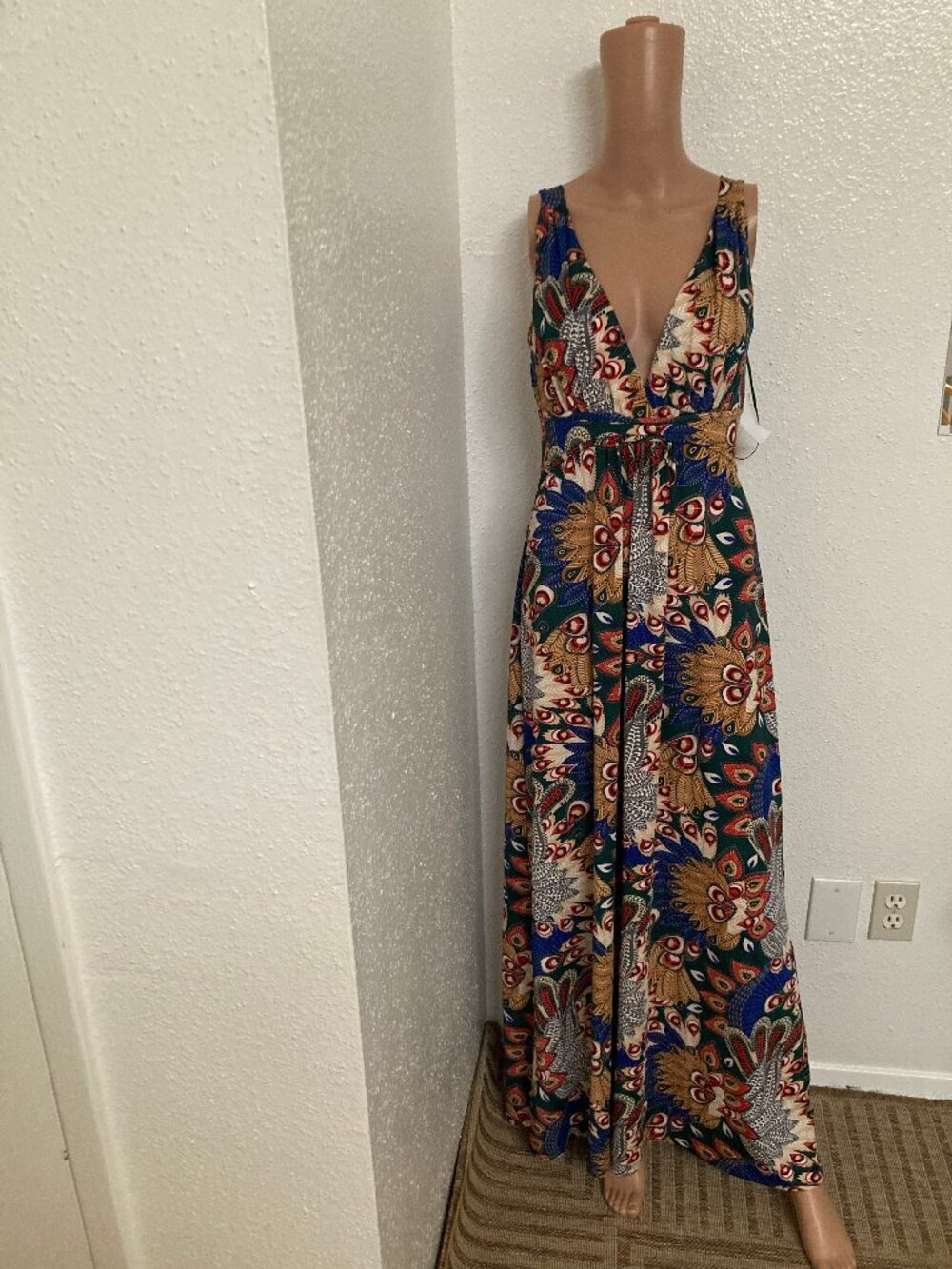 Stella Morgan Women's Floral Maxi Dress 8 Blue Beige Red White V-Neck Sleeveless